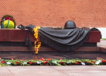 «Имя твое неизвестно, подвиг твой бессмертен» 